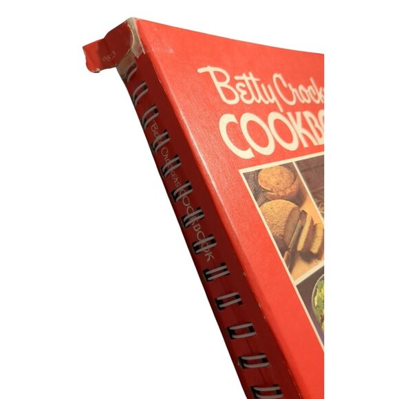 Betty Crockers Cookbook 1983 Tenth Printing Golden Press Spiral Hardcover Recipe - Picture 5 of 11